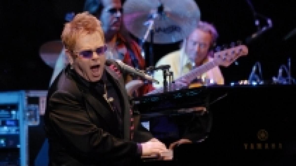 elton john va produce un film horror sf inspirat dintr un roman al lui jane austen