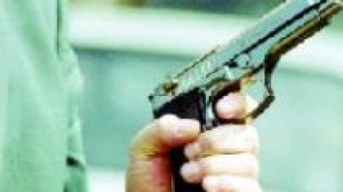 patru persoane ranite intr un schimb de focuri de arma la ganeasa judetul olt