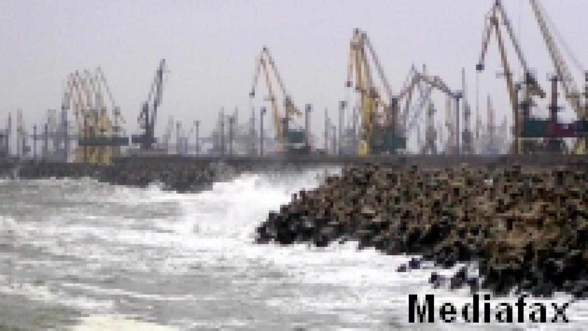 constanta principalele porturi inchise din cauza furtunii