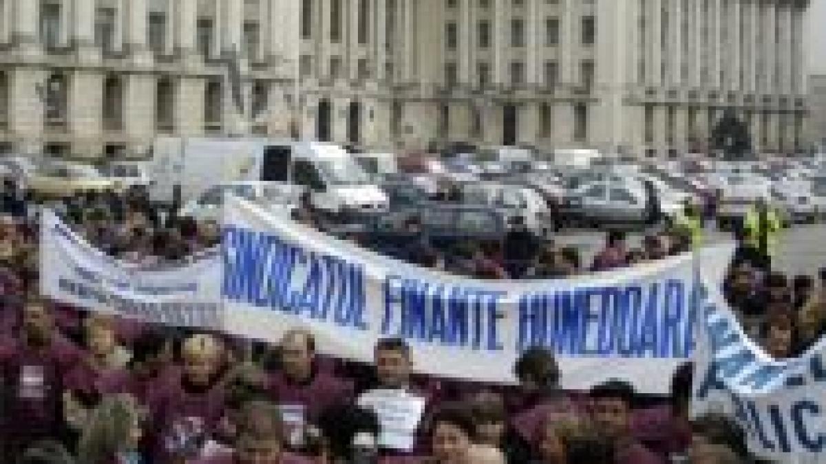 sindicatul sed lex va depune o petitie la parlament cu privire la problemele functionarilor