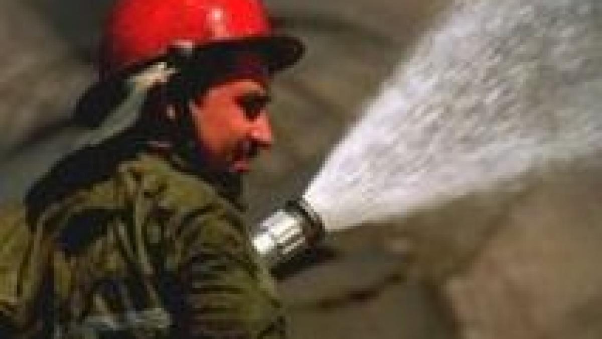 explozie la o fabrica de biocombustibili din maracineni judetul arges