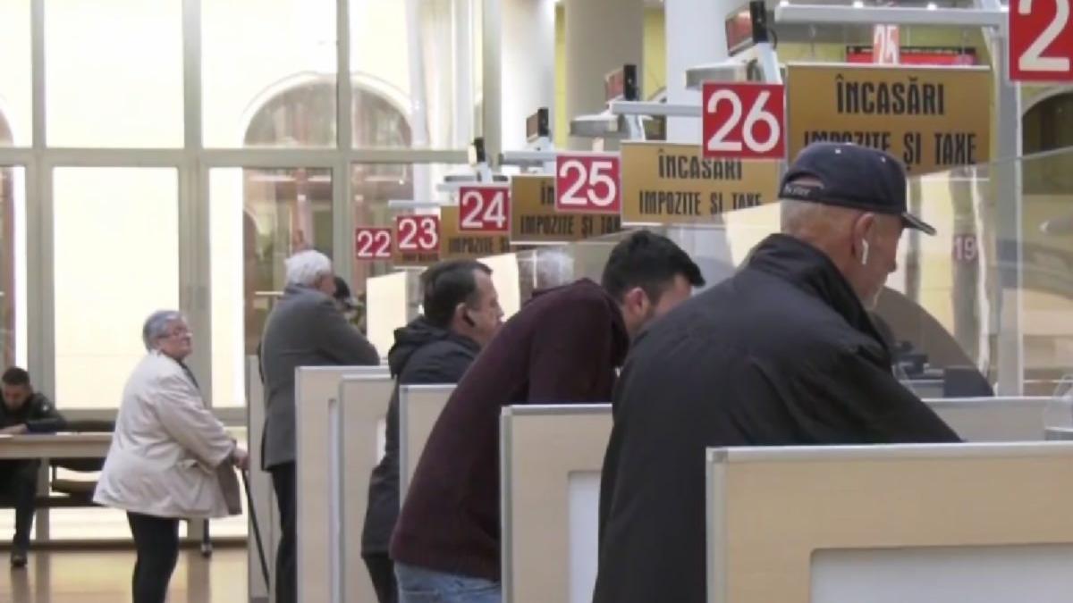 aglomeratie la directiile de finante din tara romanii isi vor banii pe taxa auto inapoi