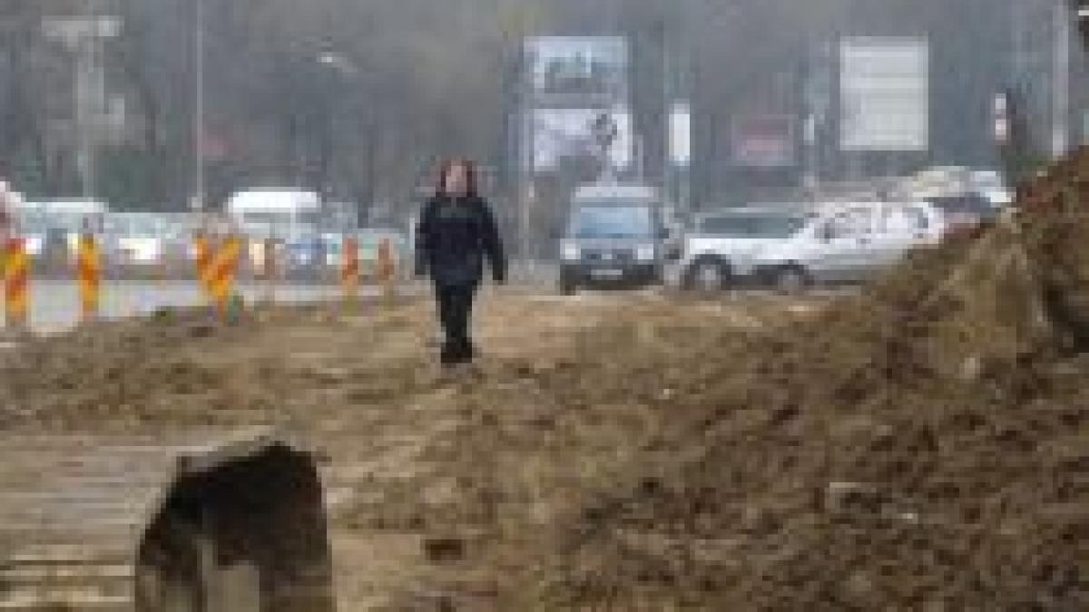 pieton in bucuresti o zi obisnuita prin noroaiele din capitala foto