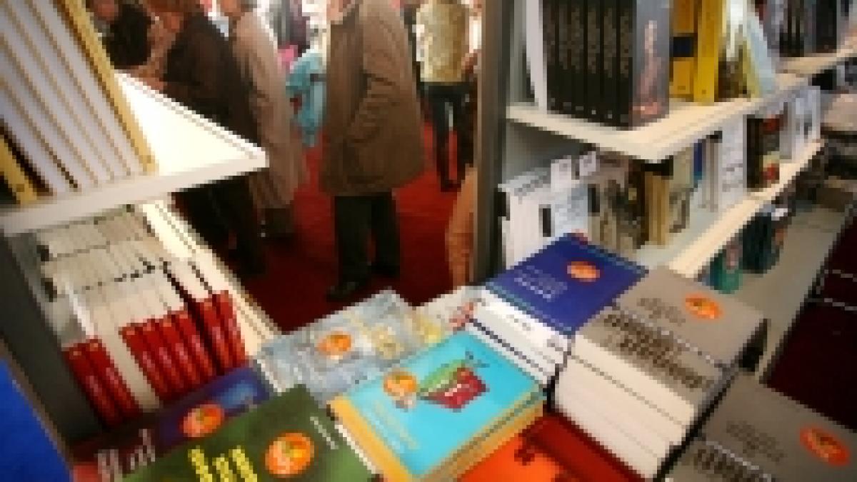 arghezi si voiculescu eliminati din manuale din cauza conflictului dintre edituri si urmasii