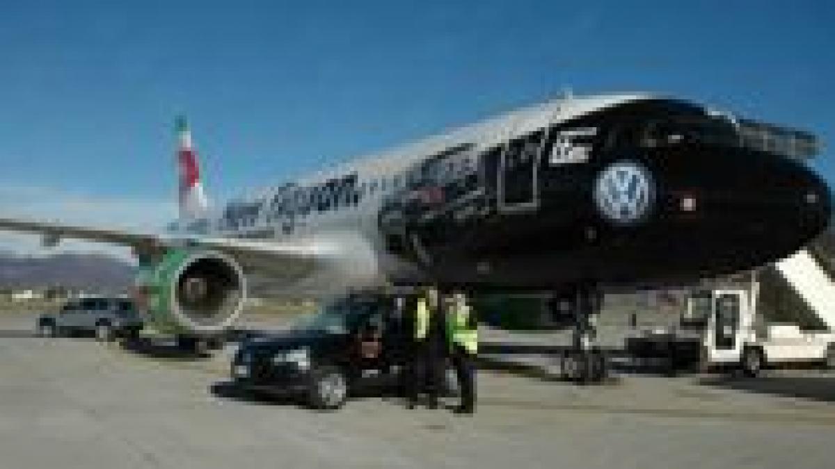 companiile aeriene afectate de criza biletele de avion mai ieftine cu pana la 40