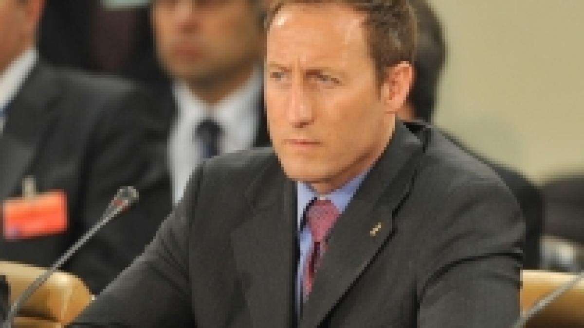 un bombardier rusesc interceptat de aviatia canadiana cu 24 de ore inainte de vizita lui obama