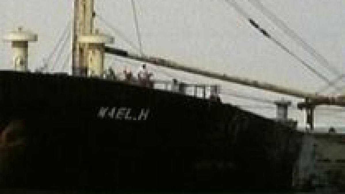 doi marinari romani capturati de pirati somalezi afla detalii in exclusivitate de la capitanul