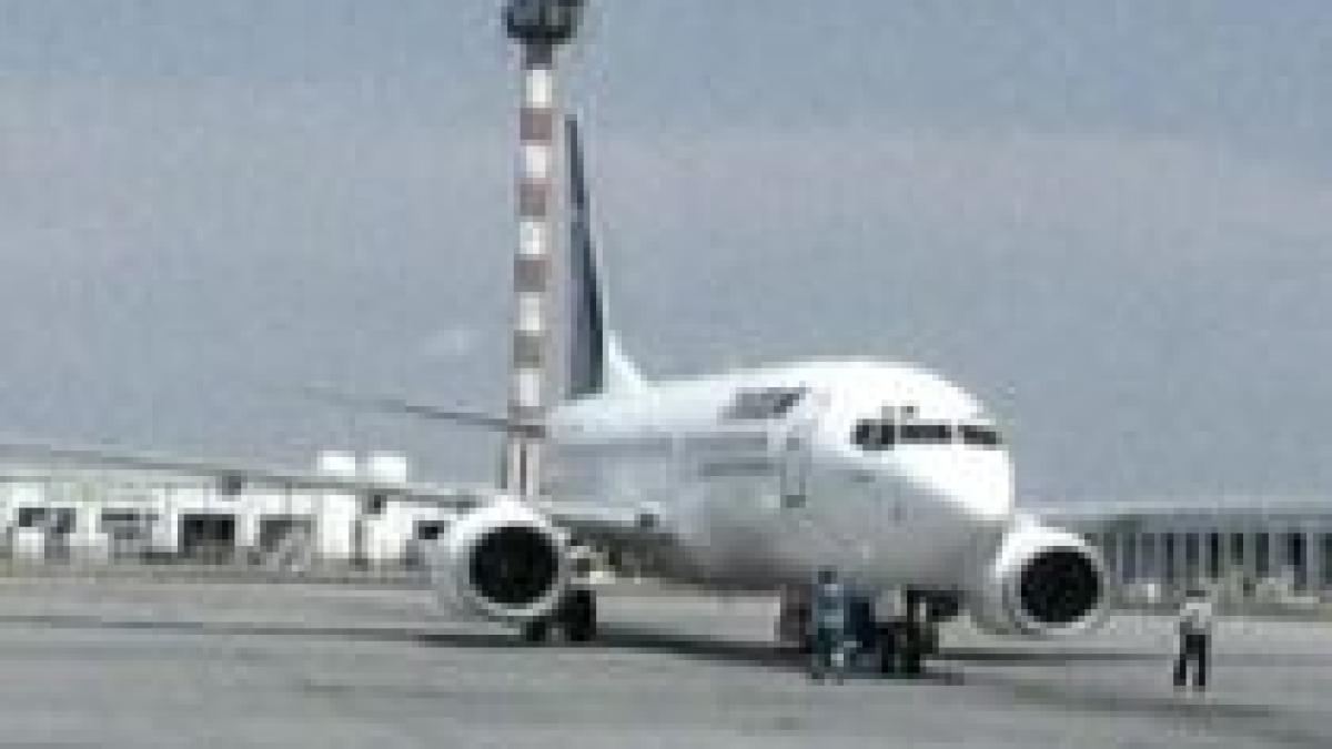 peste 140 de persoane blocate pe aeroportul aurel vlaicu