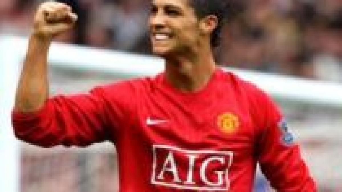 manchester united trage cu dintii de ronaldo si ii ofera cel mai mare salariu din anglia 222 000 de