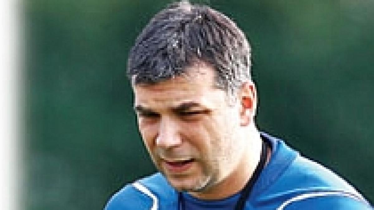 al hilal e condusa acum de catalin necula dar urmareste mai multi tehnicieni printre care si piturca