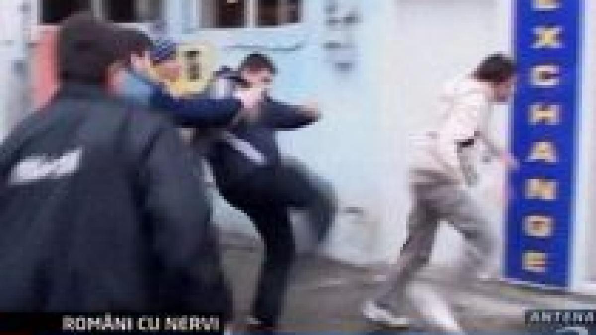 legea pumnului cum isi fac singuri dreptate romanii video