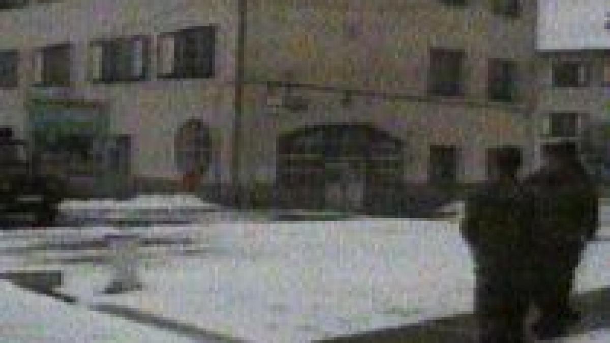 un militar a fost gasit mort intr o unitate din bistrita