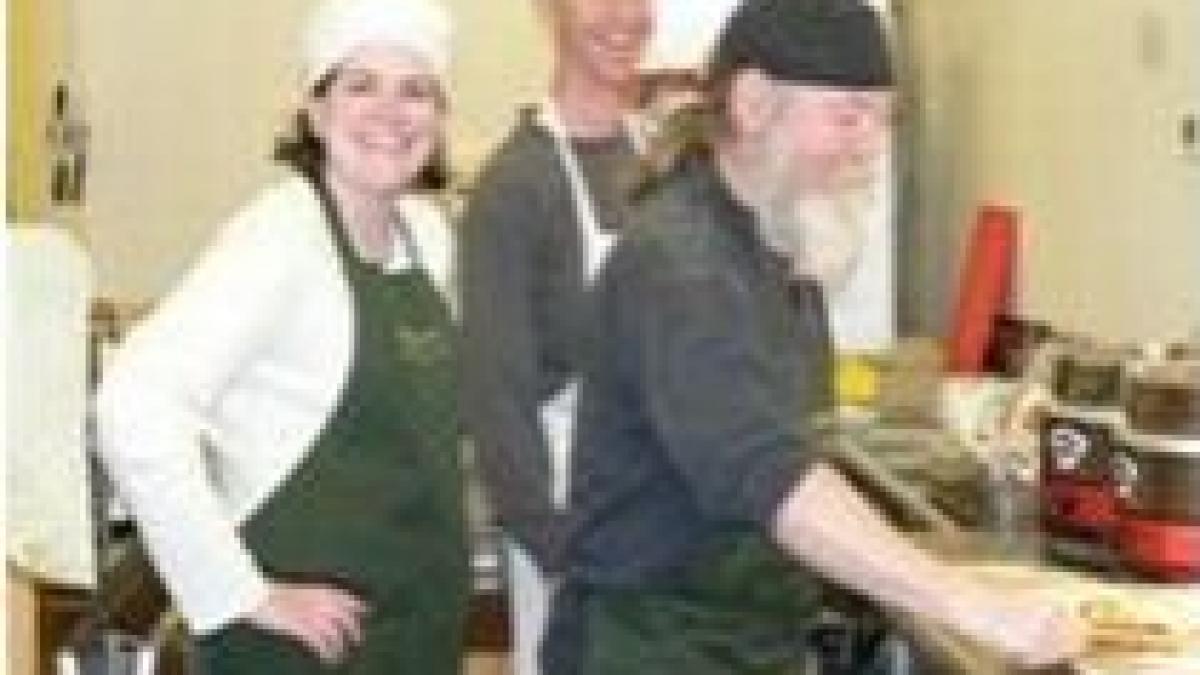 same cafe localul de criza unde platesti cat poti