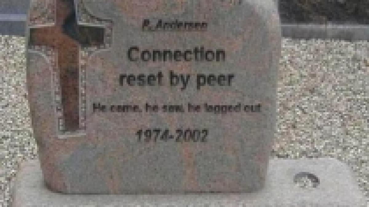 it istii scriu lucruri traznite pe pietrele funerare foto