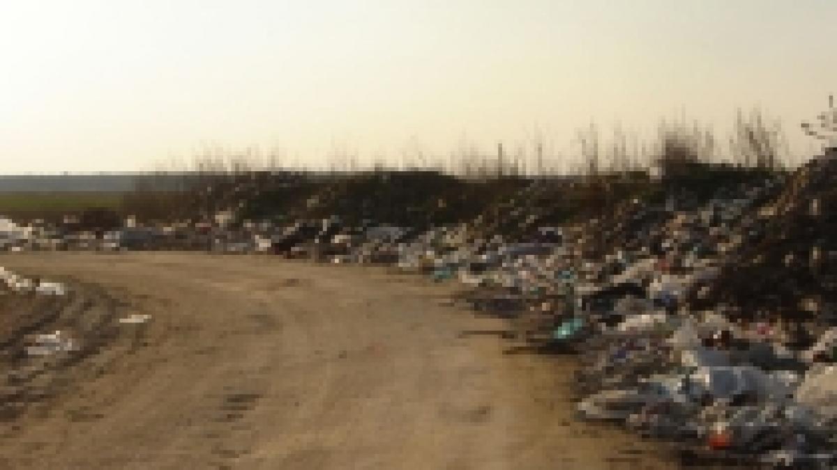 bomba ecologica la iesirea din bucuresti autoritatile nu au luat nicio masura foto