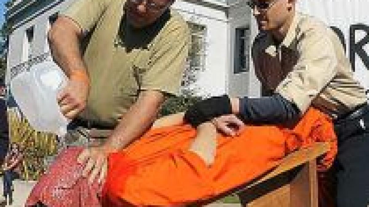 crucea rosie cia tinea detinuti in romania