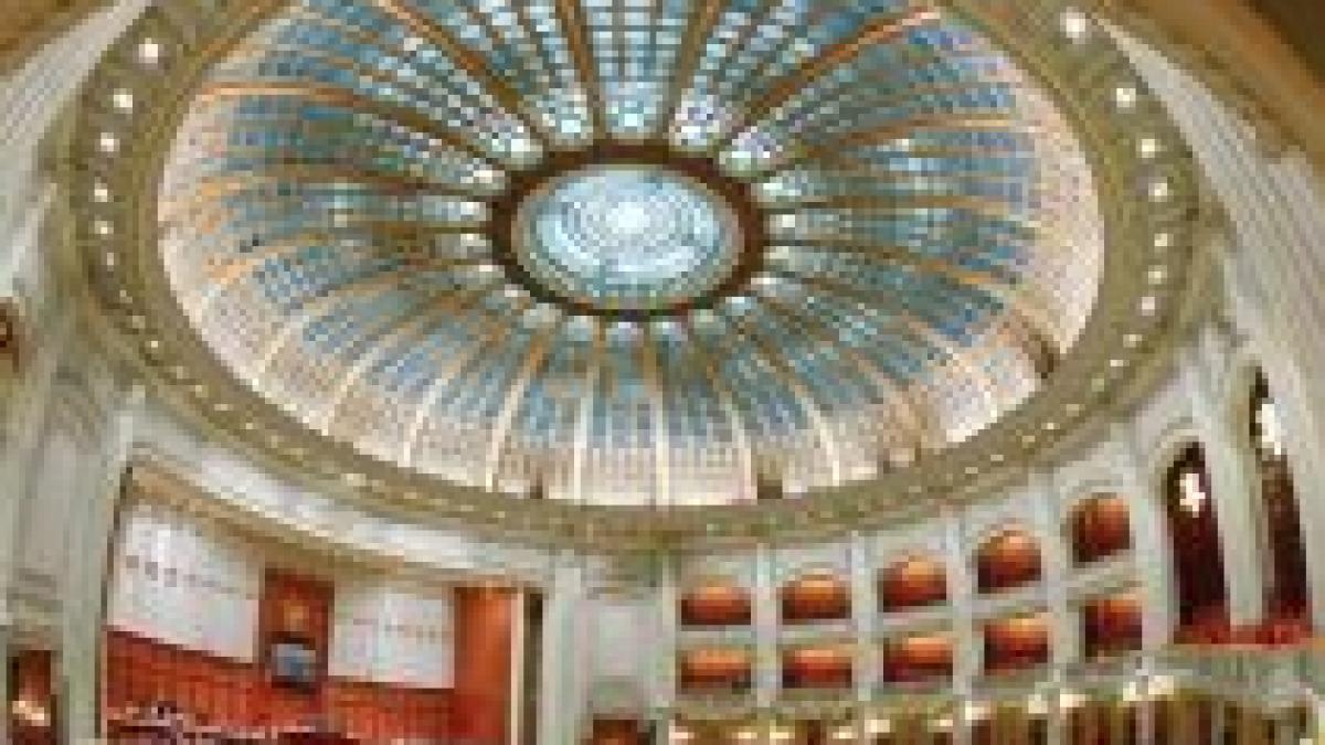 cheltuieli de criza freza de zapada aspirator de frunze si motofierastrau printre achizitiile