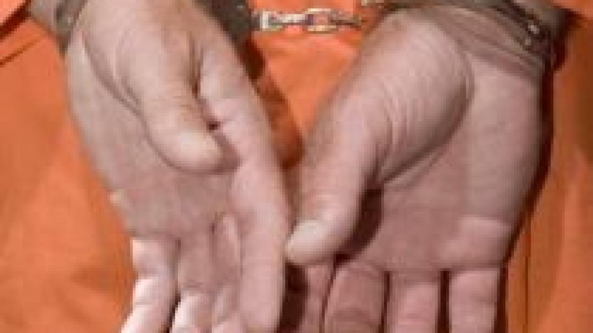 un fost detinut politic cere 3 5 milioane de dolari pentru suferintele din perioada comunista