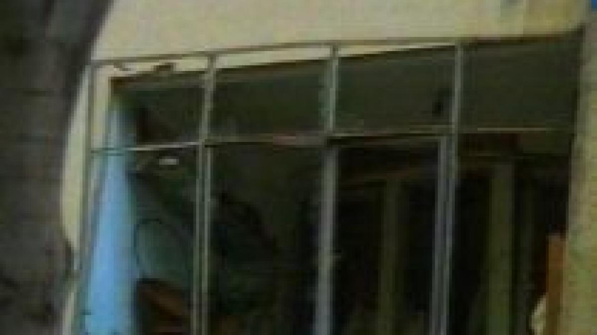 explozie la o garsoniera din caransebes soldata cu cinci victime video