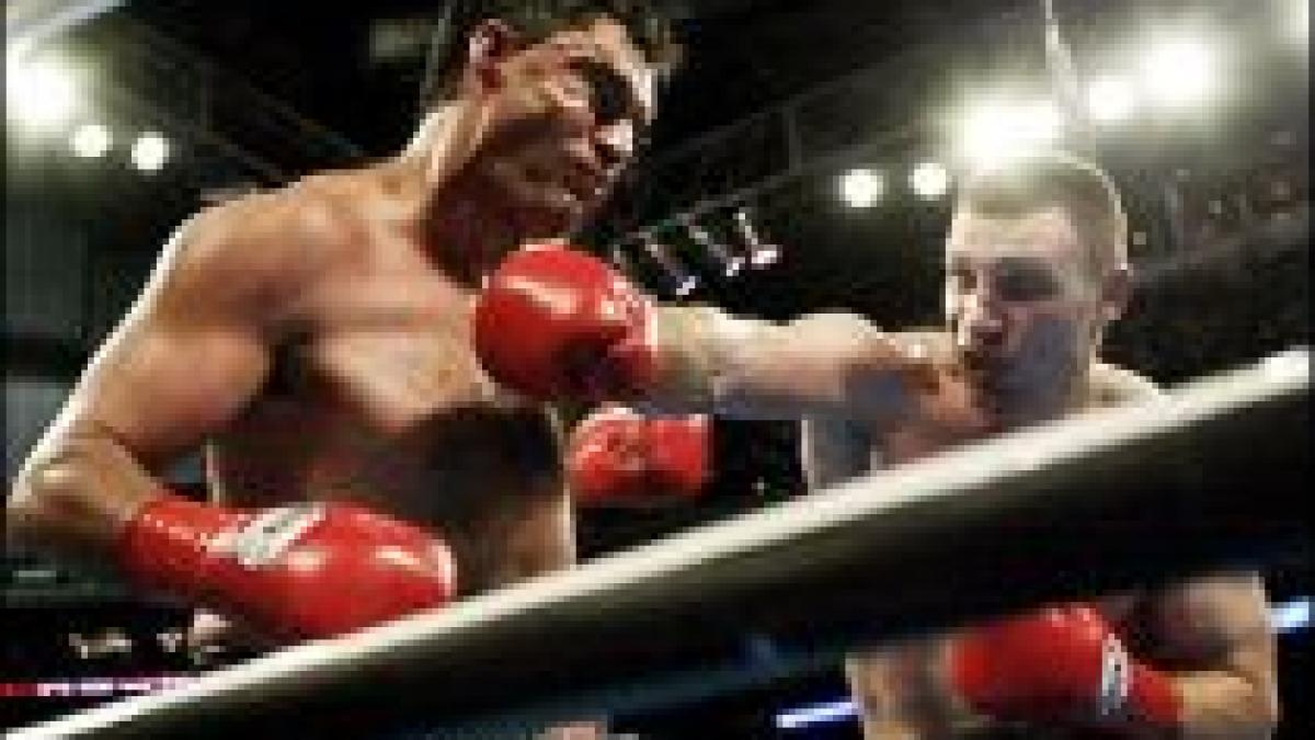 colosul vitali klitschko isi pastreaza centura la categoria grea l a facut ko pe juan carlos gomez