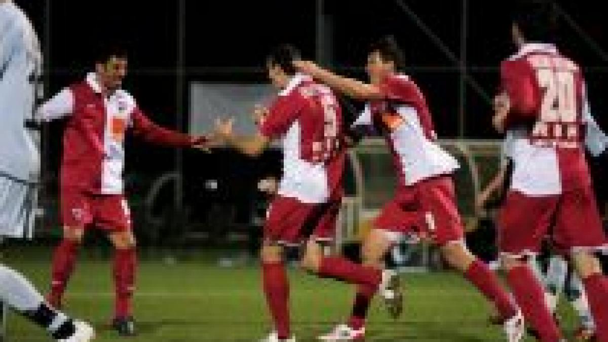 dinamo castiga clar la buzau scor 3 1 si profita de pasii gresiti ai rivalelor video