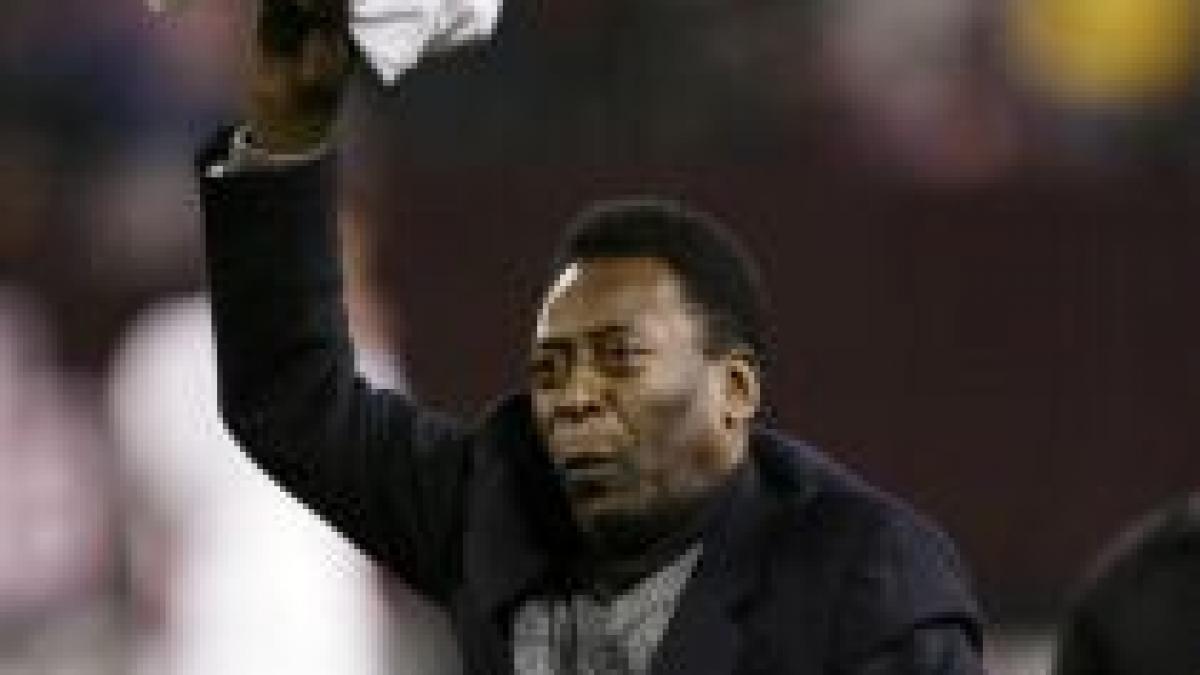pele il ataca pe el pibe d oro maradona e un exemplu negativ pentru tineri