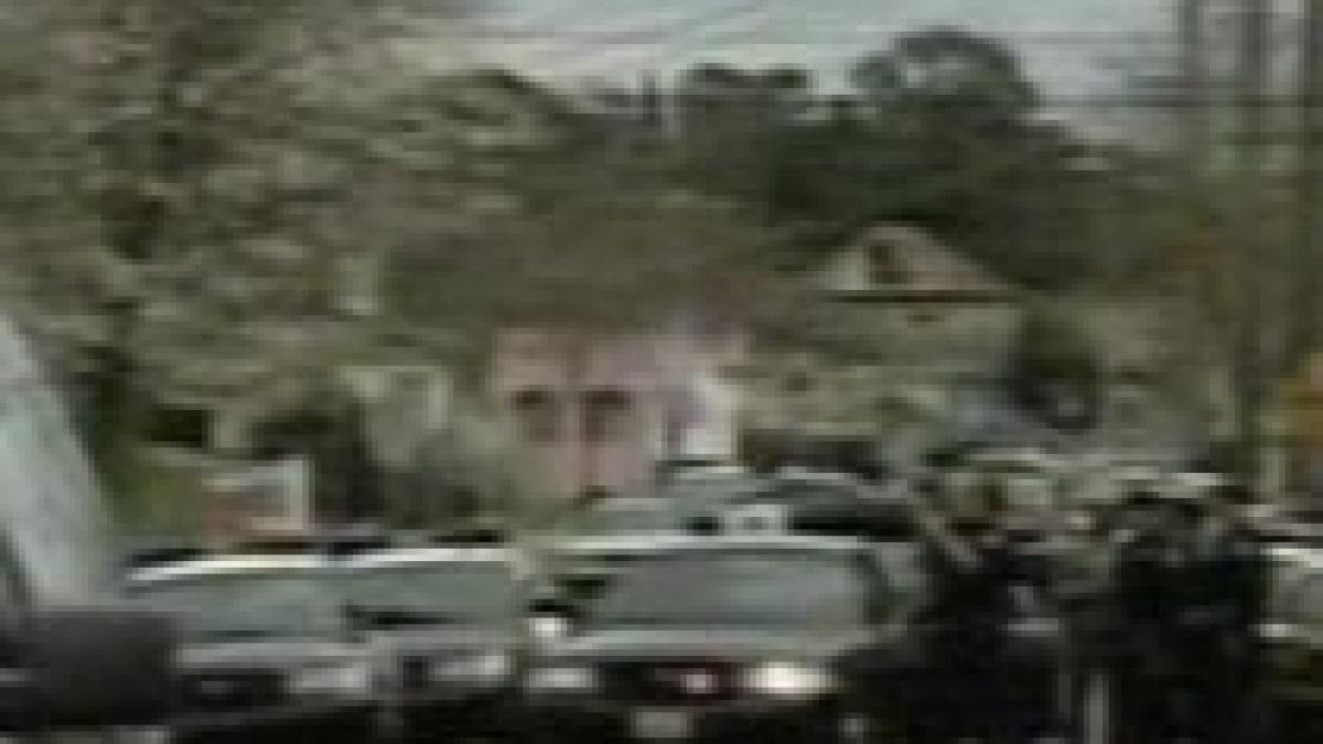 sua trei politisti au fost omorati de un sofer oprit pentru un control de rutina