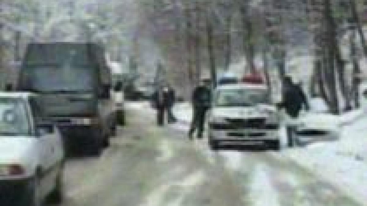 traficul rutier in pasul gutai blocat din cauza zapezii