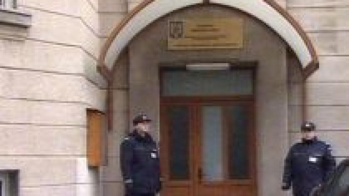 spaga cu sapca cine beneficiaza de pe urma desfiintarii doi si un sfert