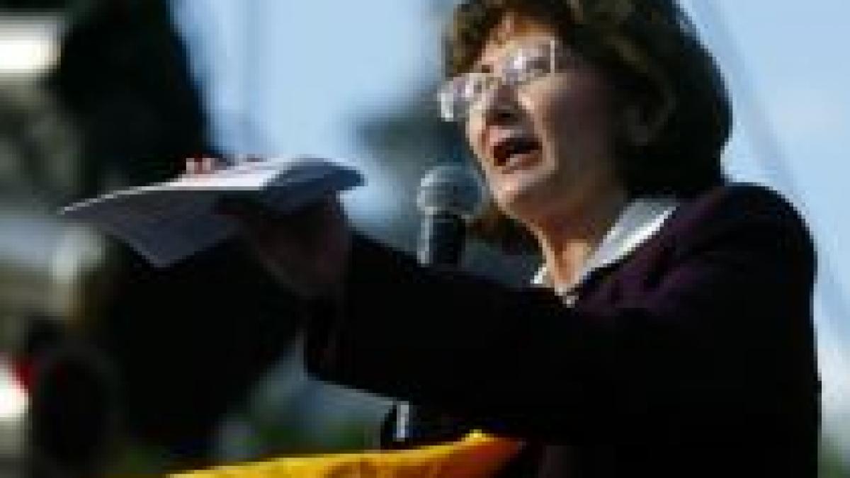 theodora bertzi noul purtator de cuvant al pnl adriana saftoiu va coordona departamentul de