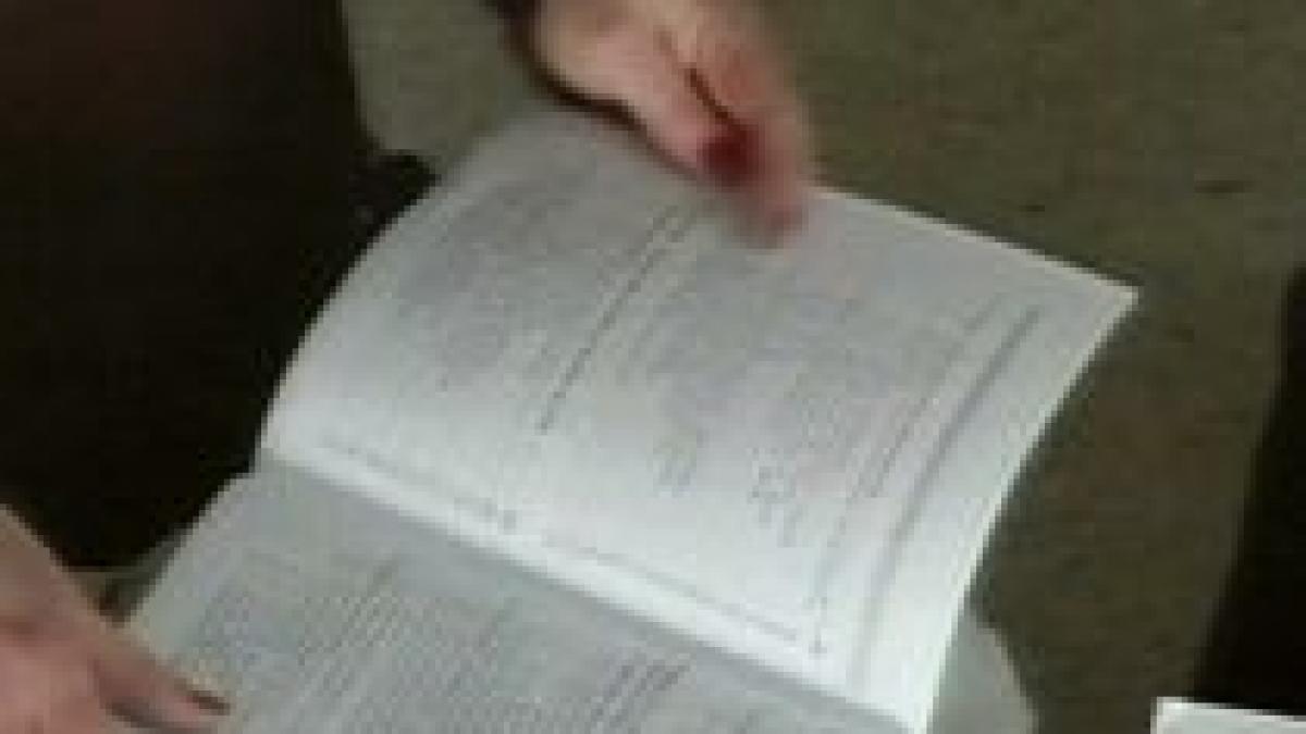 iasi carti xeroxate vandute la jumatate de pret in doua centre de fotocopiere