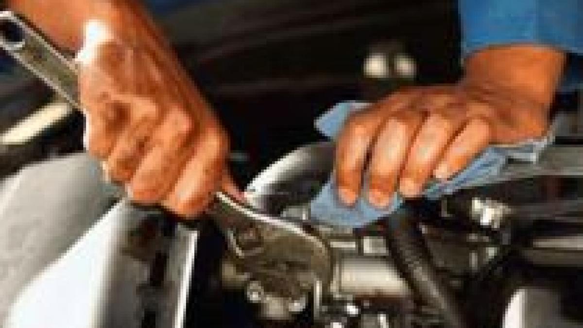 criza imputineaza romanii care apeleaza la service ul auto