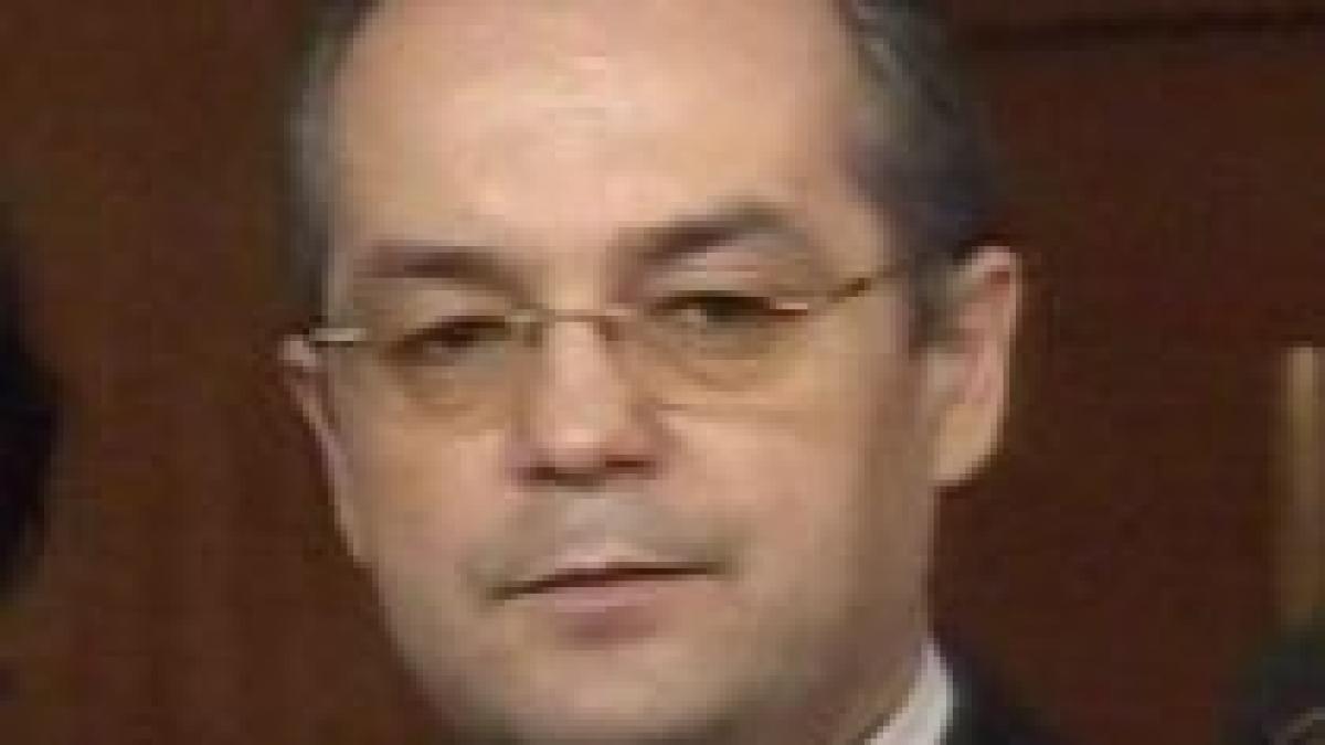 boc ii cere ministrului de externe rechemarea lui tiberiu dinu consulul romaniei la milano