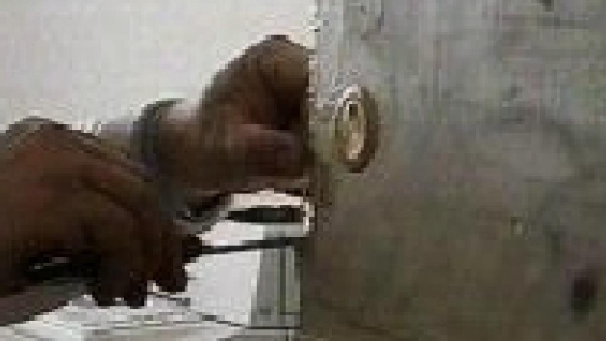 casa de schimb valutar jefuita in baia mare hotii au reusit sa fuga cu seiful in brate