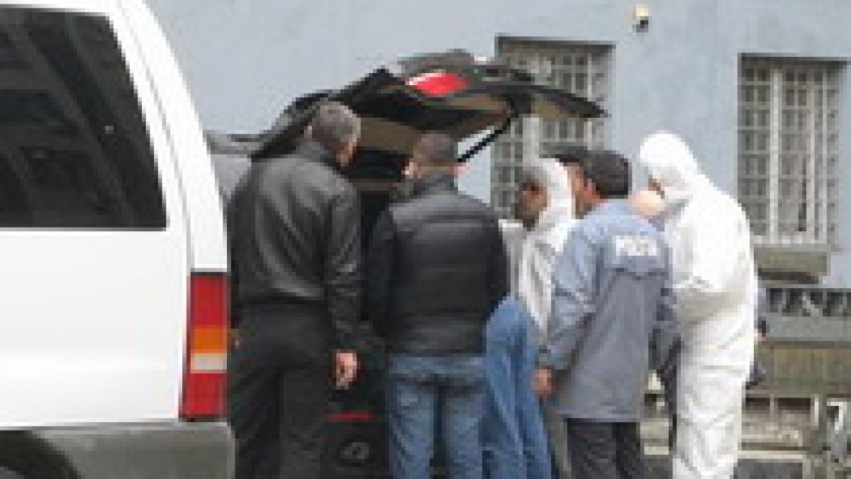 retinerea lui gigi becali in imagini galerie foto