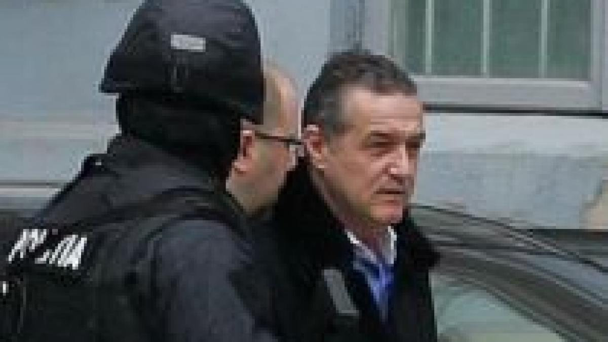 din puscarie gigi becali se plange ca nu are televizor in camera