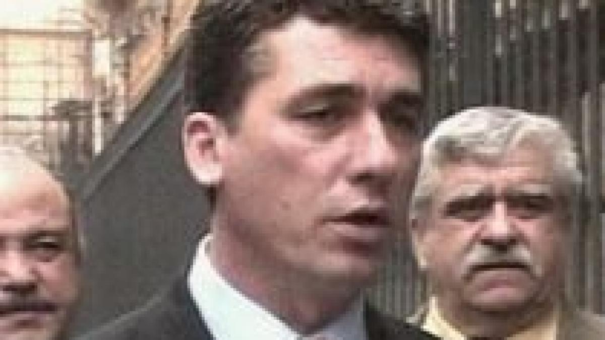 sindicalistii nemultumiti de intentia guvernului de a impozita cu 90 veniturile care depasesc