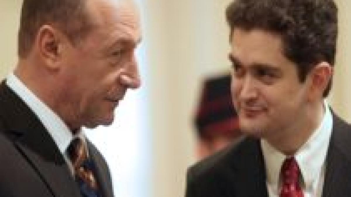 basescu la glumite cu paleologu te ai lipit de o noua pleasca video