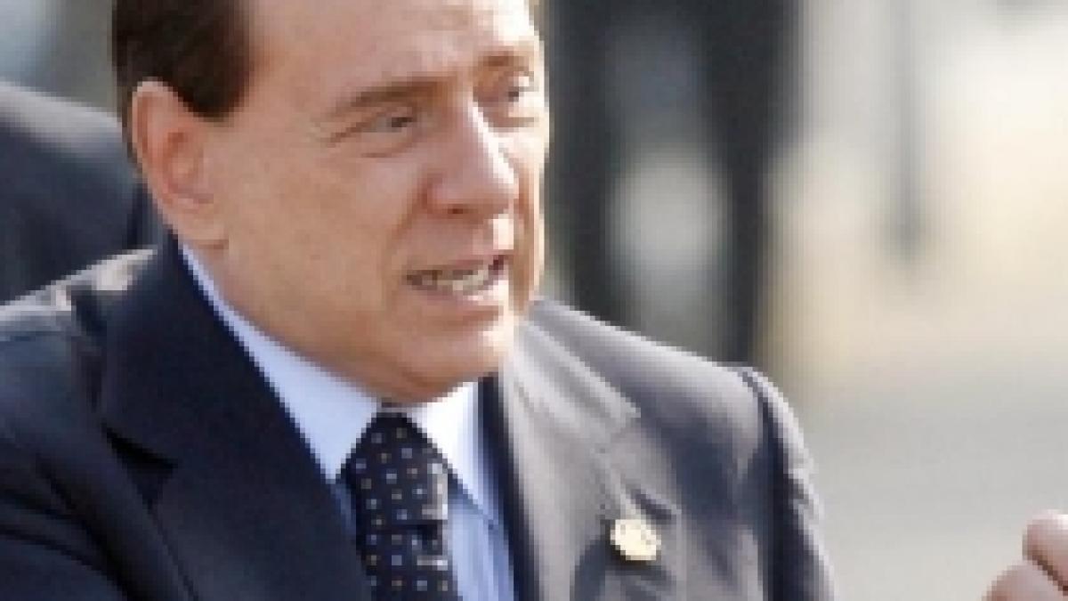 berlusconi le da sfaturi sinistratilor ar trebui sa si inchipuie ca sunt in camping la sfarsit de