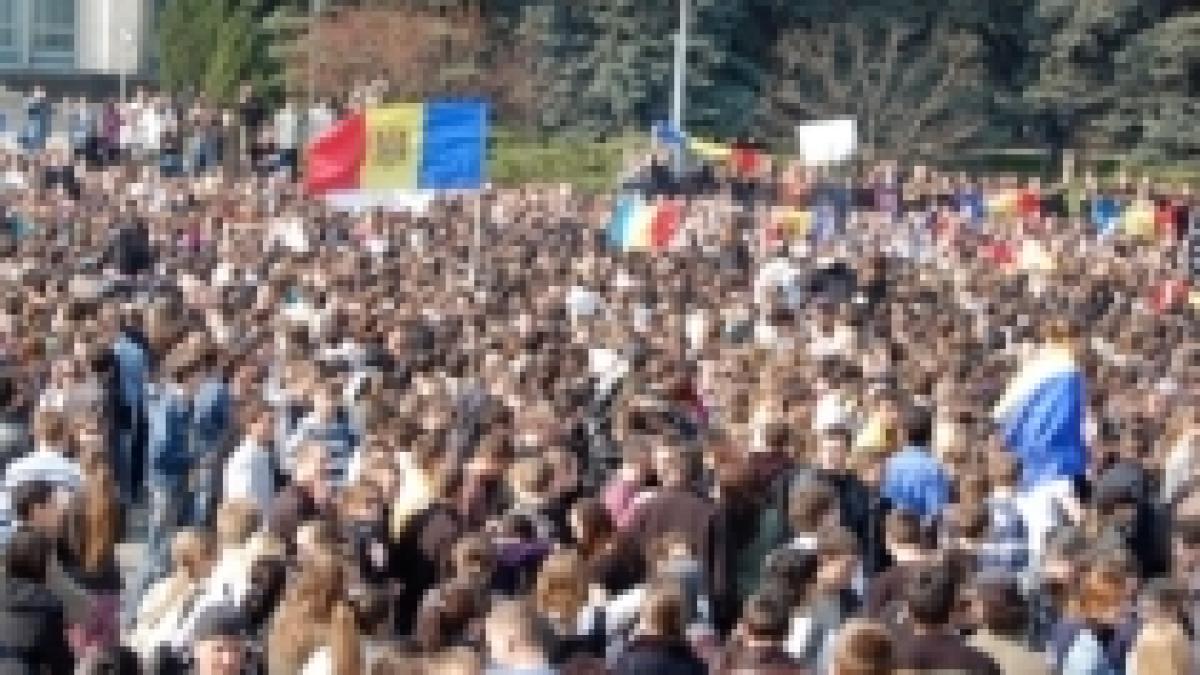 revolutia din moldova minune de trei zile piata din chisinau e pustie urmeaza represaliile