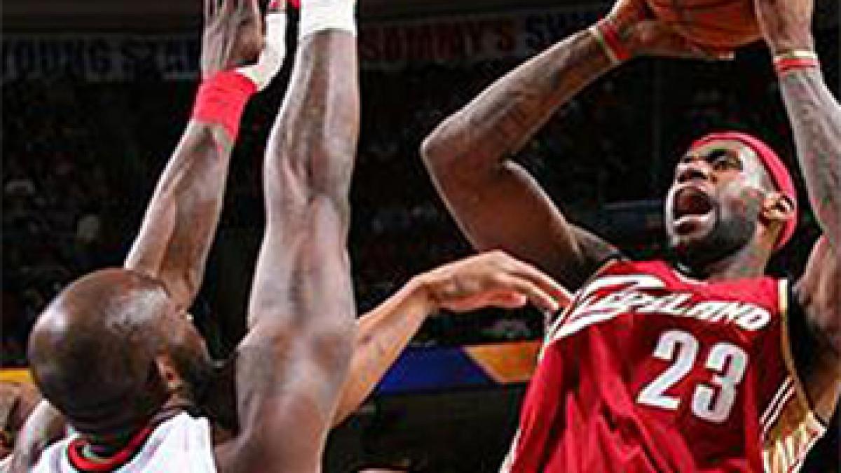 cleveland si a asigurat primul loc in est dupa victoria din philadelphia video