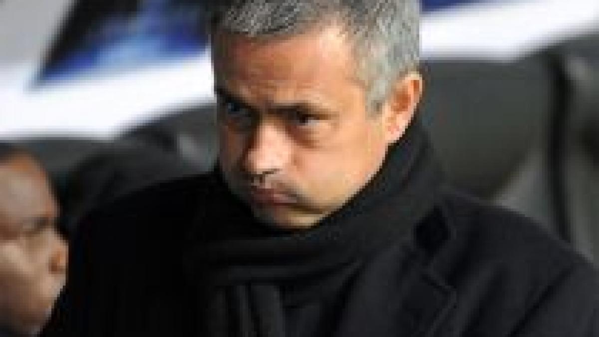 jose mourinho o sustin pe manchester united in fata porto