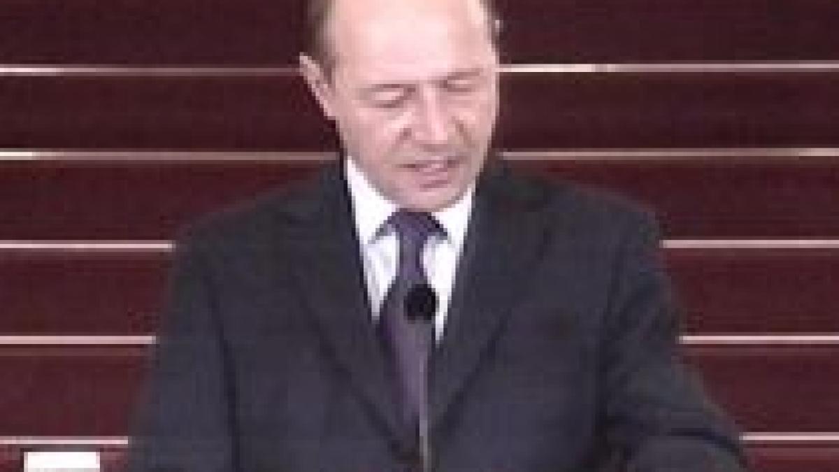 basescu voronin vrea sa ridice o cortina de fier peste prut noi vom avea un comportament european