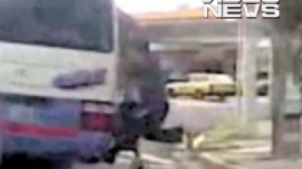 sport extrem cum se circula cu autobuzul in san salvador video