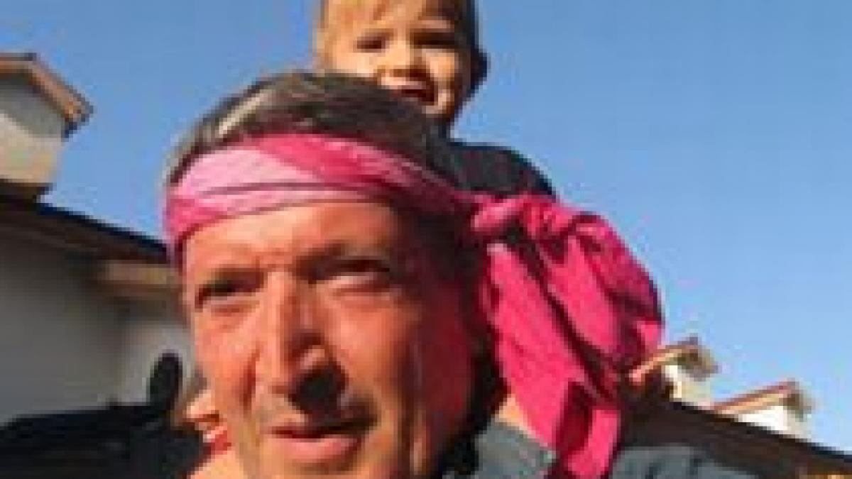 elise fetita rapita de la tatal francez de mama rusoaica motiv de disputa diplomatica