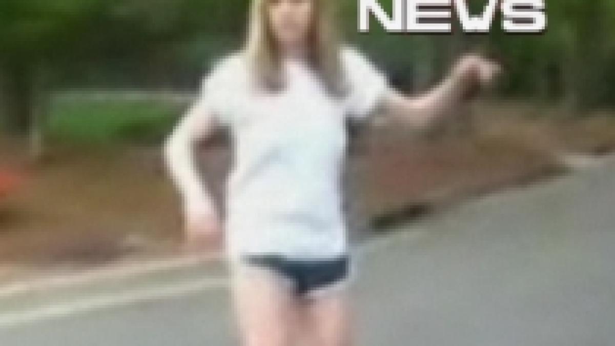 cum sa nu te dai cu skateboard ul o fata cade fix in nas video