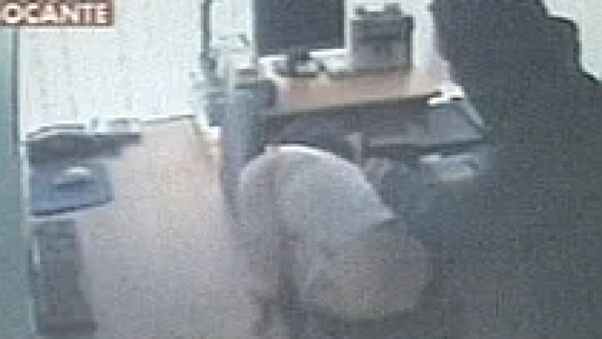 criminalul care a omorat anul trecut angajata unei case de amanet din galati s a sinucis in puscarie