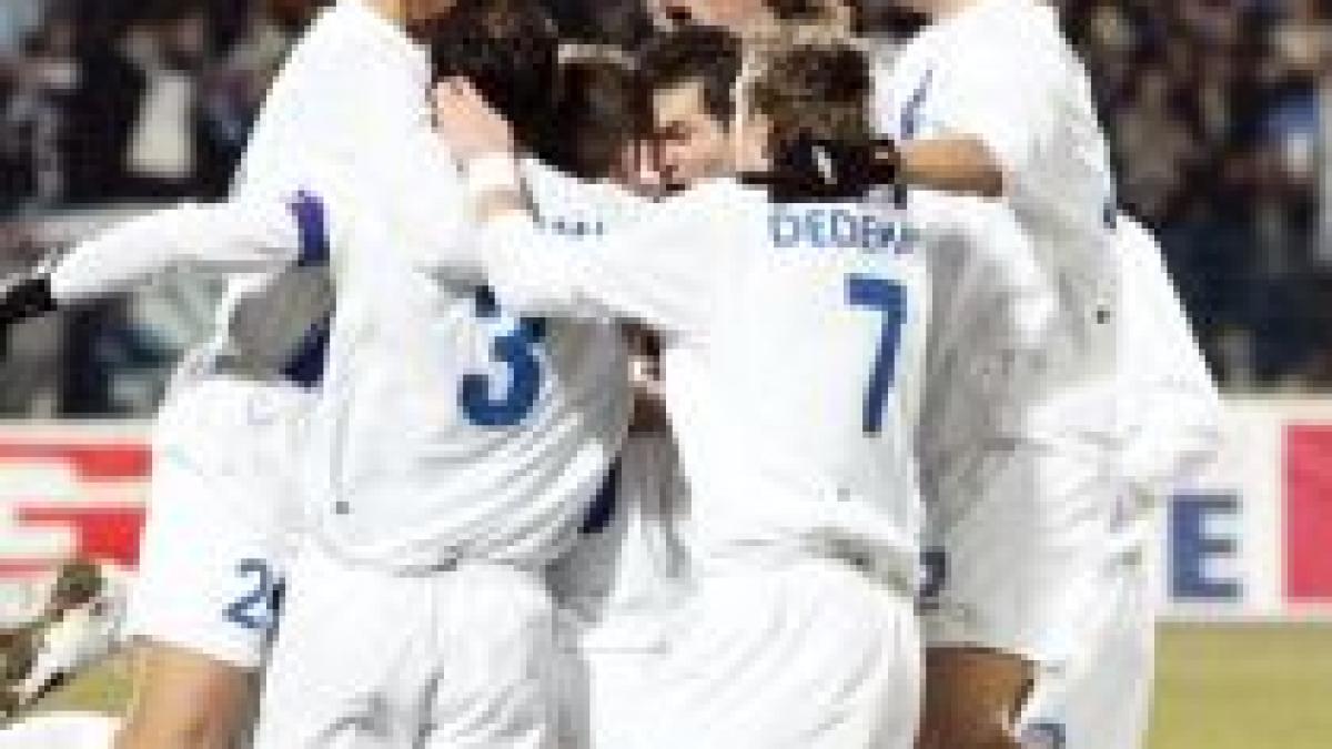 poli iasi dinamo 1 0 dupa barza lucian munteanu ii loveste si el pe caini video