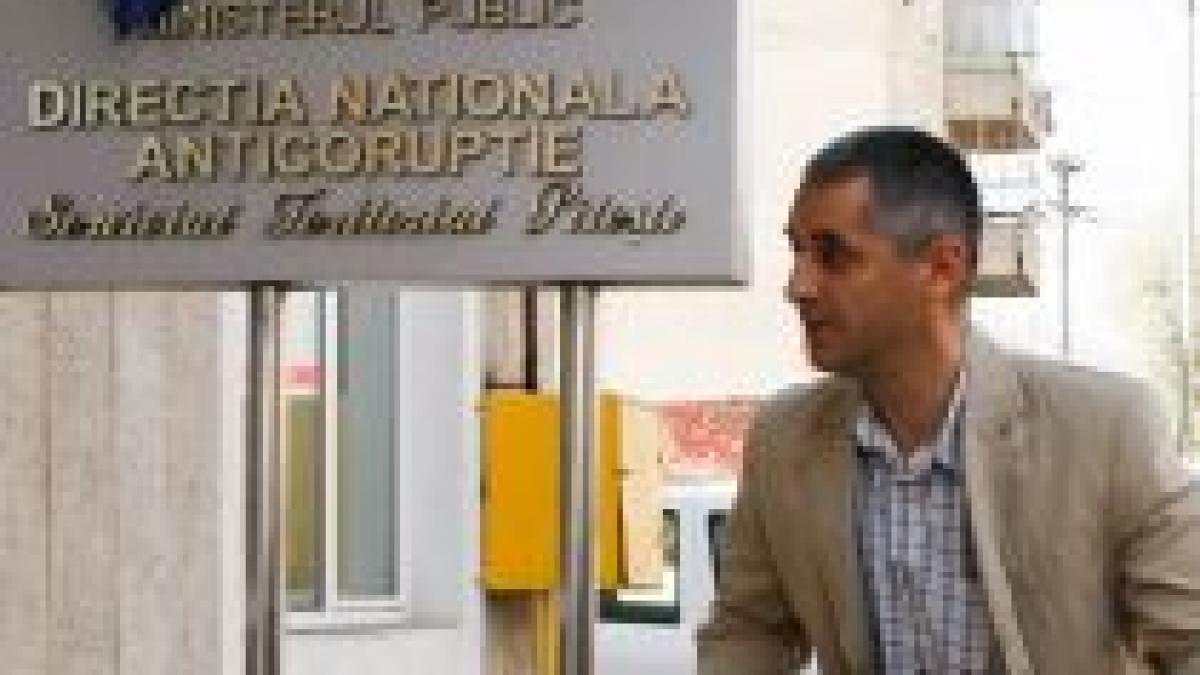 dosarul mita pentru arbitri lica savaniu si corpodean retinuti pentru 24 de ore video