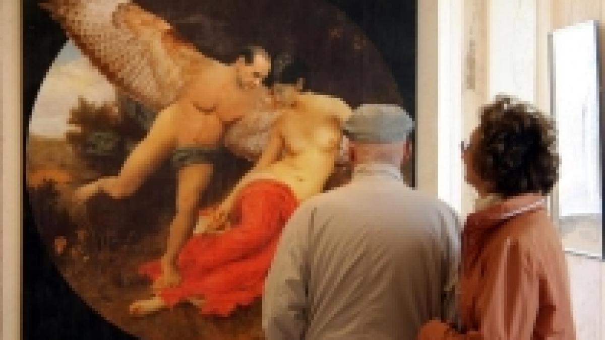 silvio berlusconi in pielea goala alaturi de ministrul italian al egalitatii de sanse foto